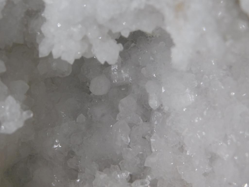 GEODE ROCK STONE LAPIDARY SPECIMEN - 2