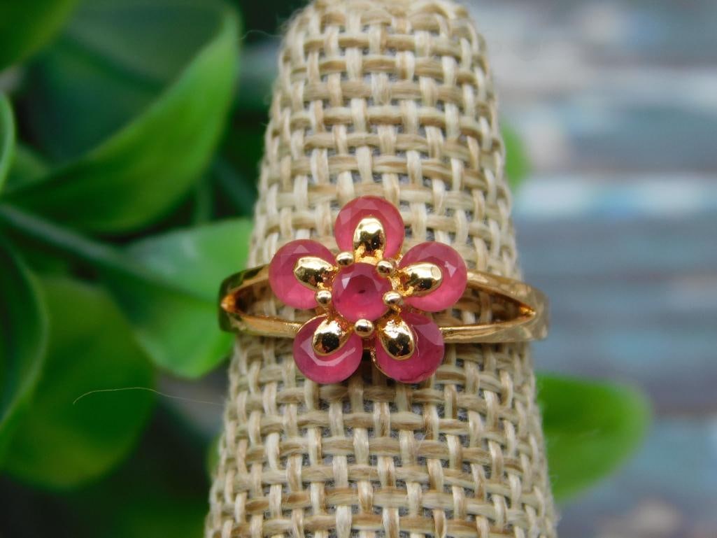 STONE RING SIZE 4 ROCK STONE LAPIDARY SPECIMEN: STONE RING SIZE 4 ROCK STONE LAPIDARY SPECIMEN