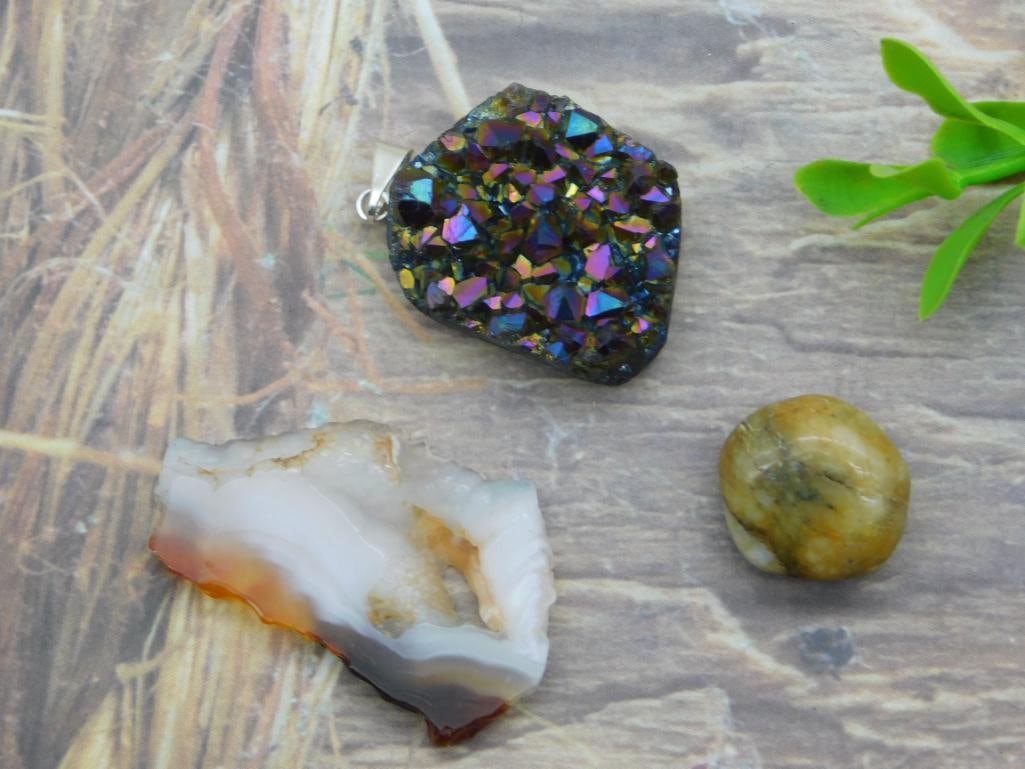 MIXED LOT ROCK STONE LAPIDARY SPECIMEN: MIXED LOT ROCK STONE LAPIDARY SPECIMEN