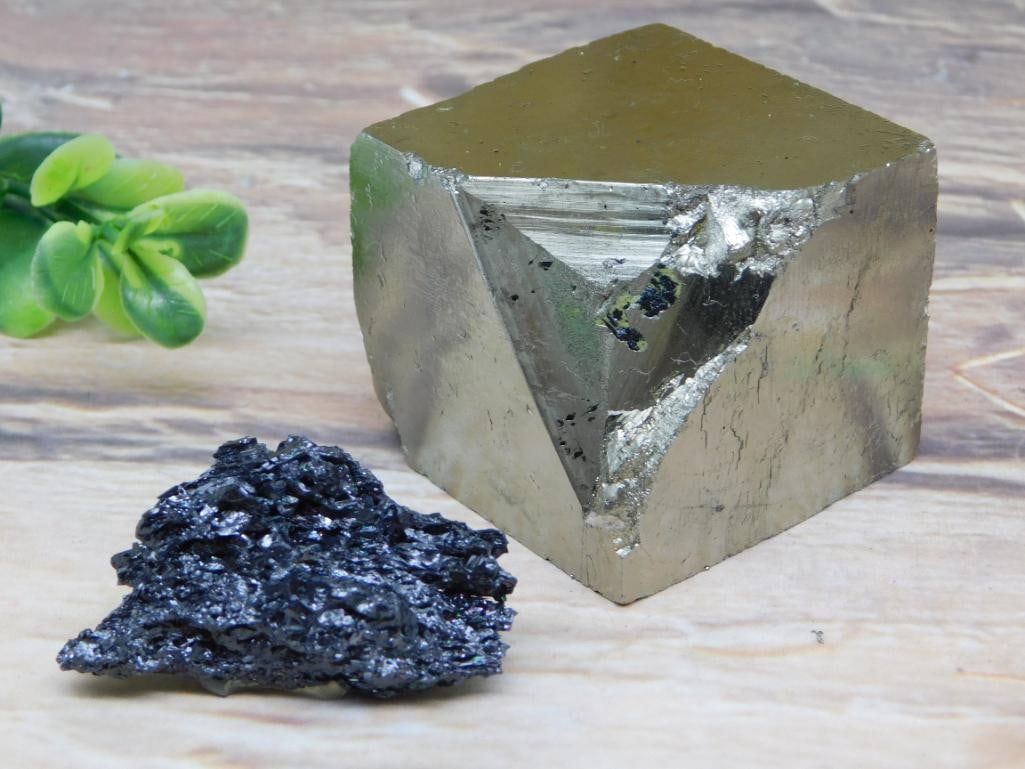 MIXED LOT ROCK STONE LAPIDARY SPECIMEN (1 of 2)