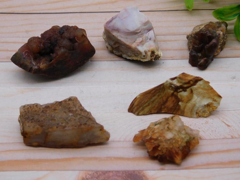 MIXED ROUGH ROCK ROCK STONE LAPIDARY SPECIMEN: MIXED ROUGH ROCK ROCK STONE LAPIDARY SPECIMEN