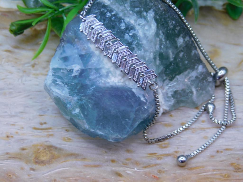 GENUINE STONE ADJUSTABLE BRACELET ROCK STONE LAPIDARY SPECIMEN: GENUINE STONE ADJUSTABLE BRACELET ROCK STONE LAPIDARY SPECIMEN