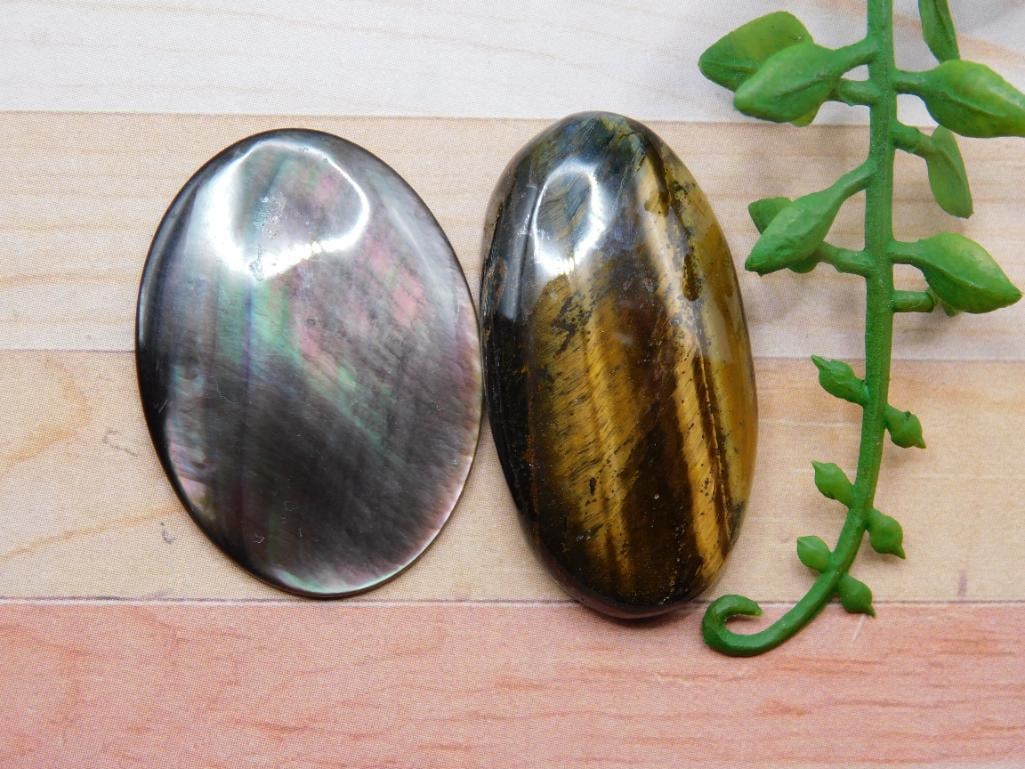 CABOCHONS ROCK STONE LAPIDARY SPECIMEN: CABOCHONS ROCK STONE LAPIDARY SPECIMEN
