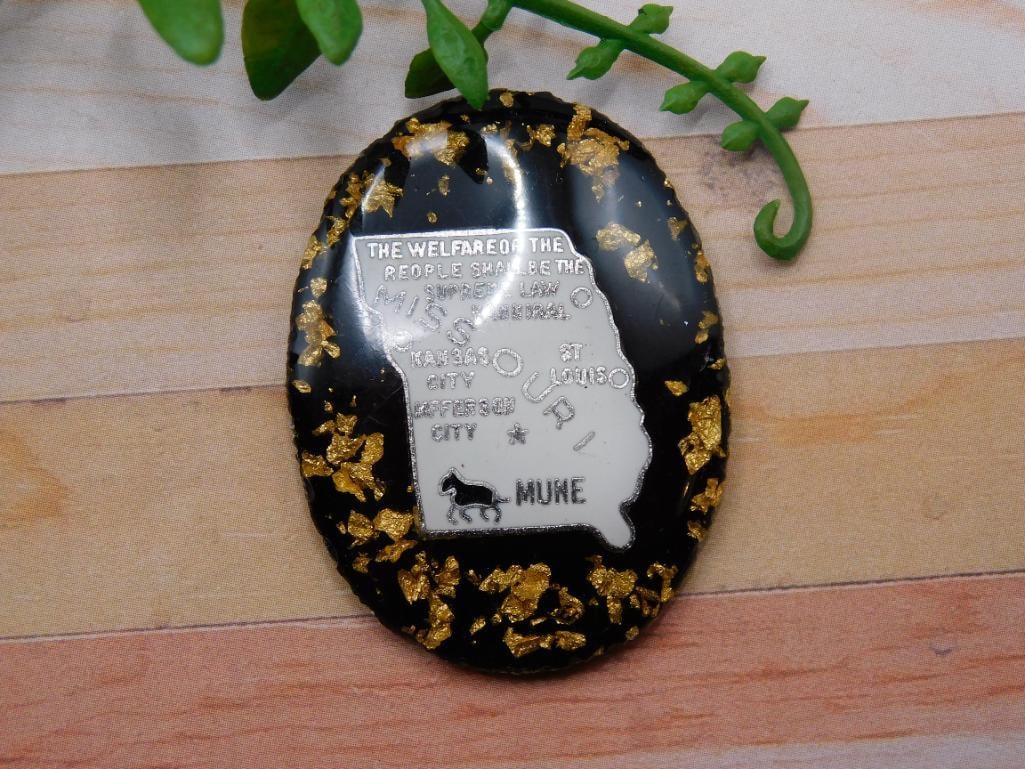 GOLD FLECKED MISSOURI CABOCHON ROCK STONE LAPIDARY SPECIMEN: GOLD FLECKED MISSOURI CABOCHON ROCK STONE LAPIDARY SPECIMEN