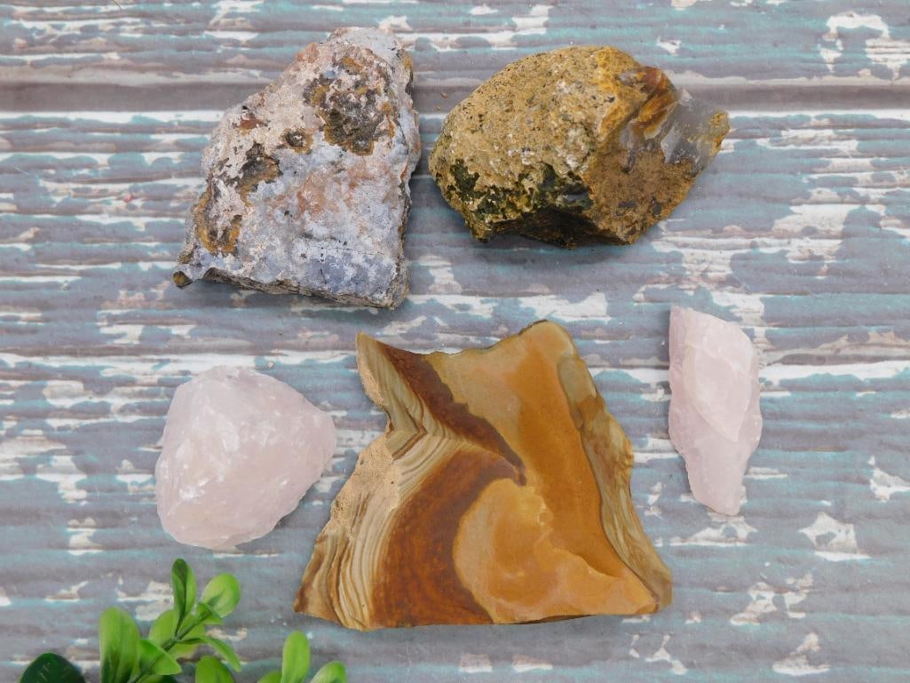 MIXED ROUGH LOT ROCK STONE LAPIDARY SPECIMEN: MIXED ROUGH LOT ROCK STONE LAPIDARY SPECIMEN