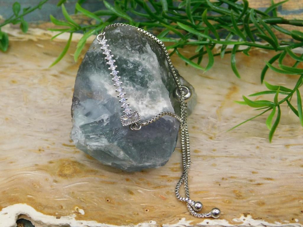 GENUINE STONE ADJUSTABLE BRACELET ROCK STONE LAPIDARY SPECIMEN: GENUINE STONE ADJUSTABLE BRACELET ROCK STONE LAPIDARY SPECIMEN