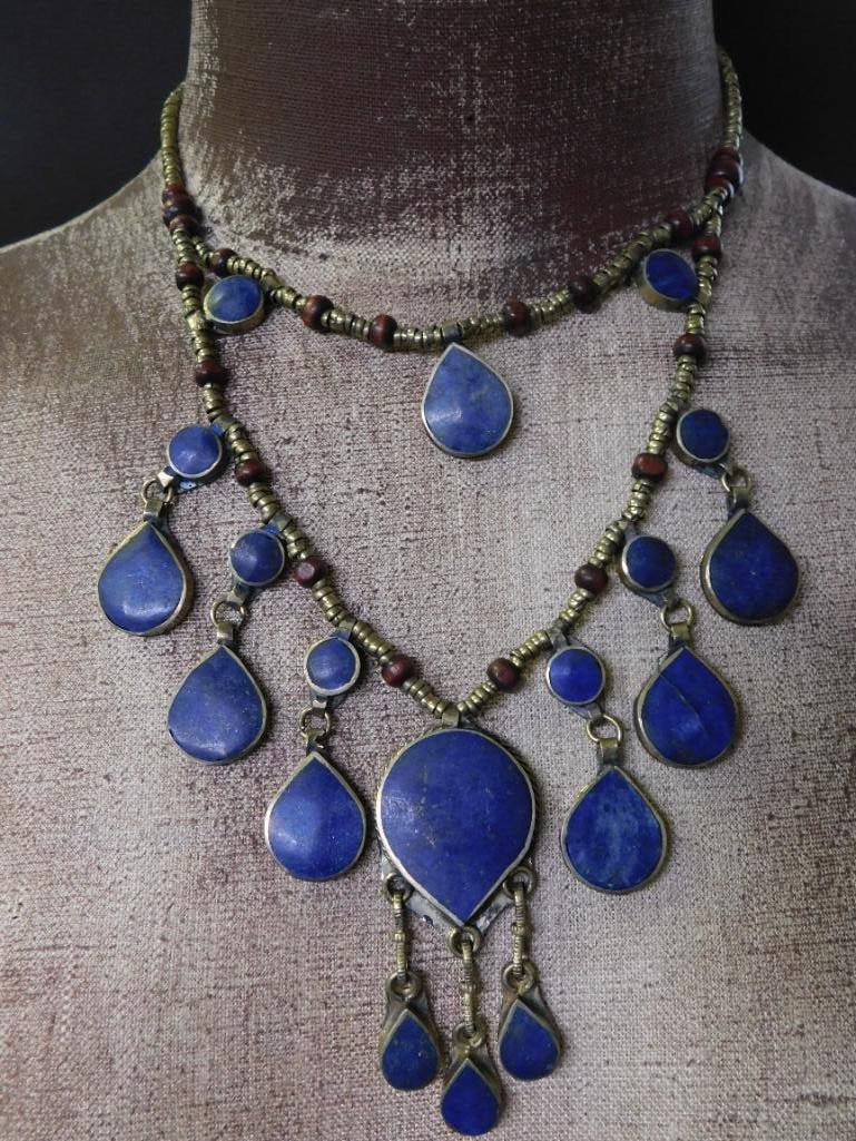 LAPIS LAZULI TEARDROP STYLE NECKLACE ROCK STONE LAPIDARY SPECIMEN (1 of 2)