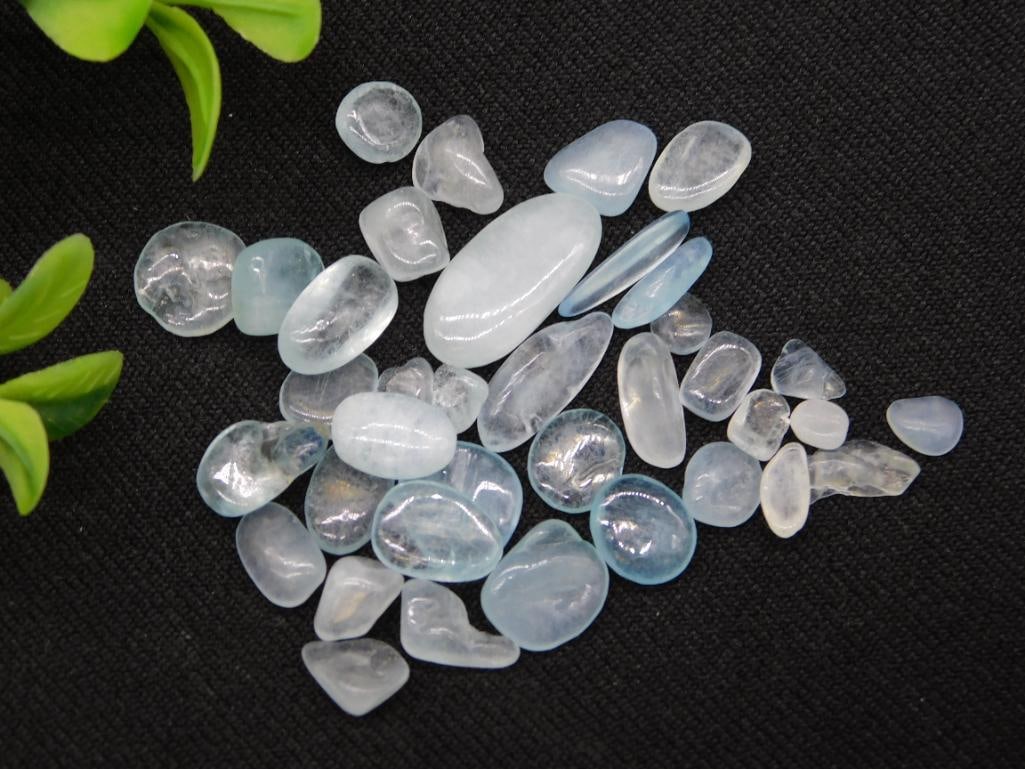 AQUAMARINE ROCK STONE LAPIDARY SPECIMEN: AQUAMARINE ROCK STONE LAPIDARY SPECIMEN