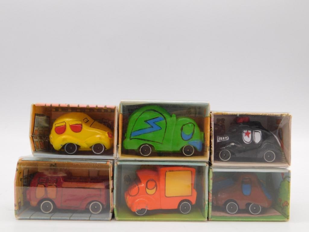 HALLMARK ROAD ROVERS DIE CAST METAL VEHICLES VINTAGE ANTIQUE (1 of 4)