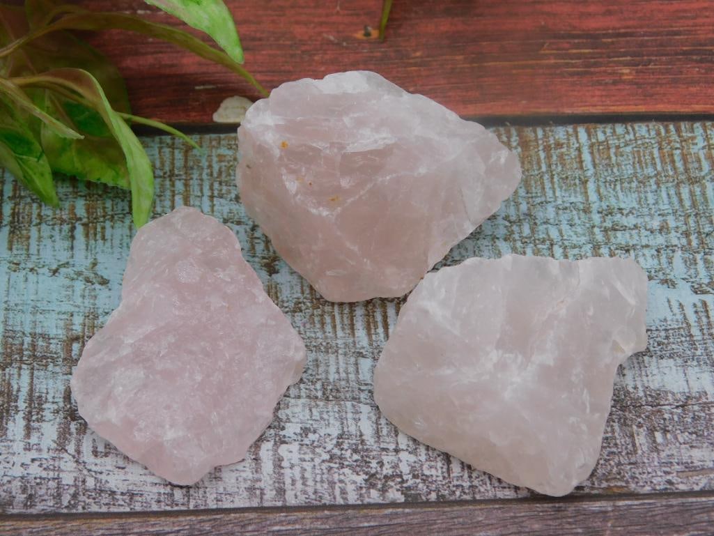 ROSE QUARTZ ROCK STONE LAPIDARY SPECIMEN: ROSE QUARTZ ROCK STONE LAPIDARY SPECIMEN