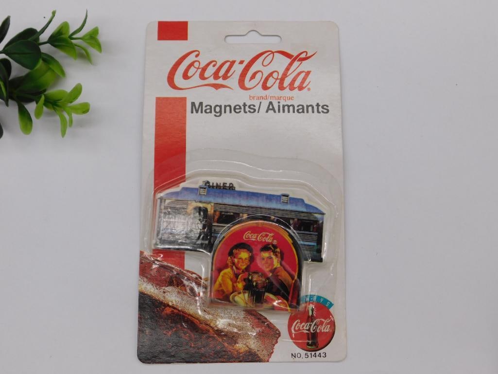 COCA-COLA MAGNETS VINTAGE RETRO ADVERTISING (1 of 2)