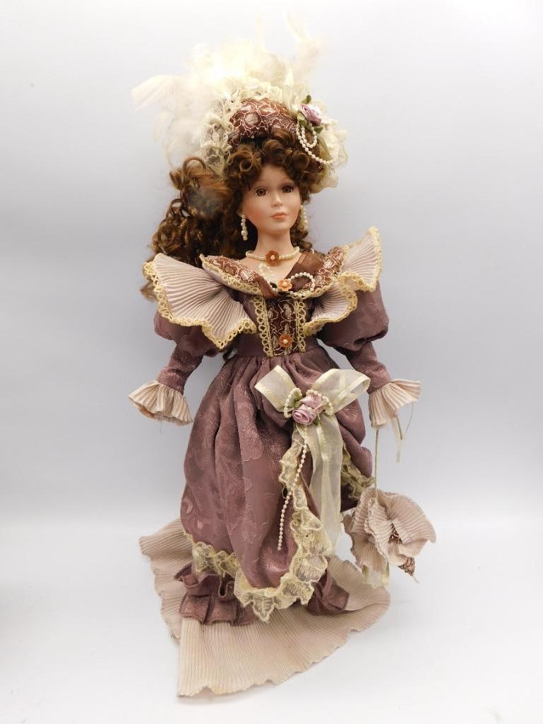 DUCK HOUSE HEIRLOOM DOLL VICTORIAN STYLE VINTAGE ANTIQUE TOY (1 of 4)