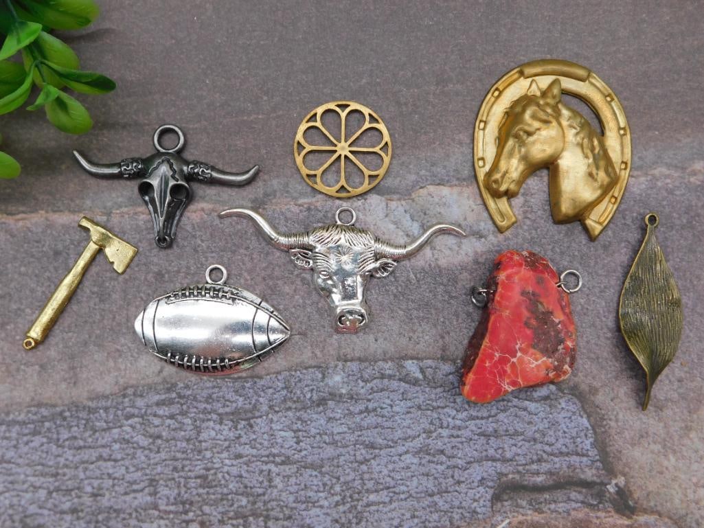 MIXED PENDANT LOT: WELCOME TO HATMAN AUCTIONS! SPECIAL NOTICE: Please see photos for measurements and descriptions. ***Yes, we have in house shipping with MANY REPEAT CUSTOMERS because of our streamlined service. ****We
