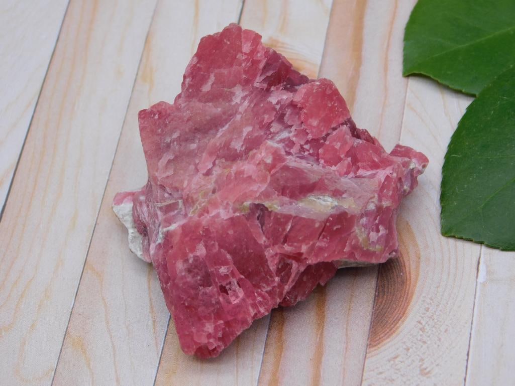 GEM RHODONITE 305 CARATS ROCK STONE LAPIDARY SPECIMEN (1 of 2)