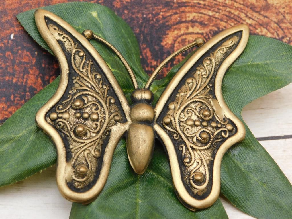 SPECIAL JEWELRY SALE! SEE PHOTOS FOR DETAILS: WELCOME TO HATMAN AUCTIONS! SPECIAL NOTICE: Please see photos for measurements and descriptions. ***Yes, we have in house shipping with MANY REPEAT CUSTOMERS because of our streamlined service. ****We