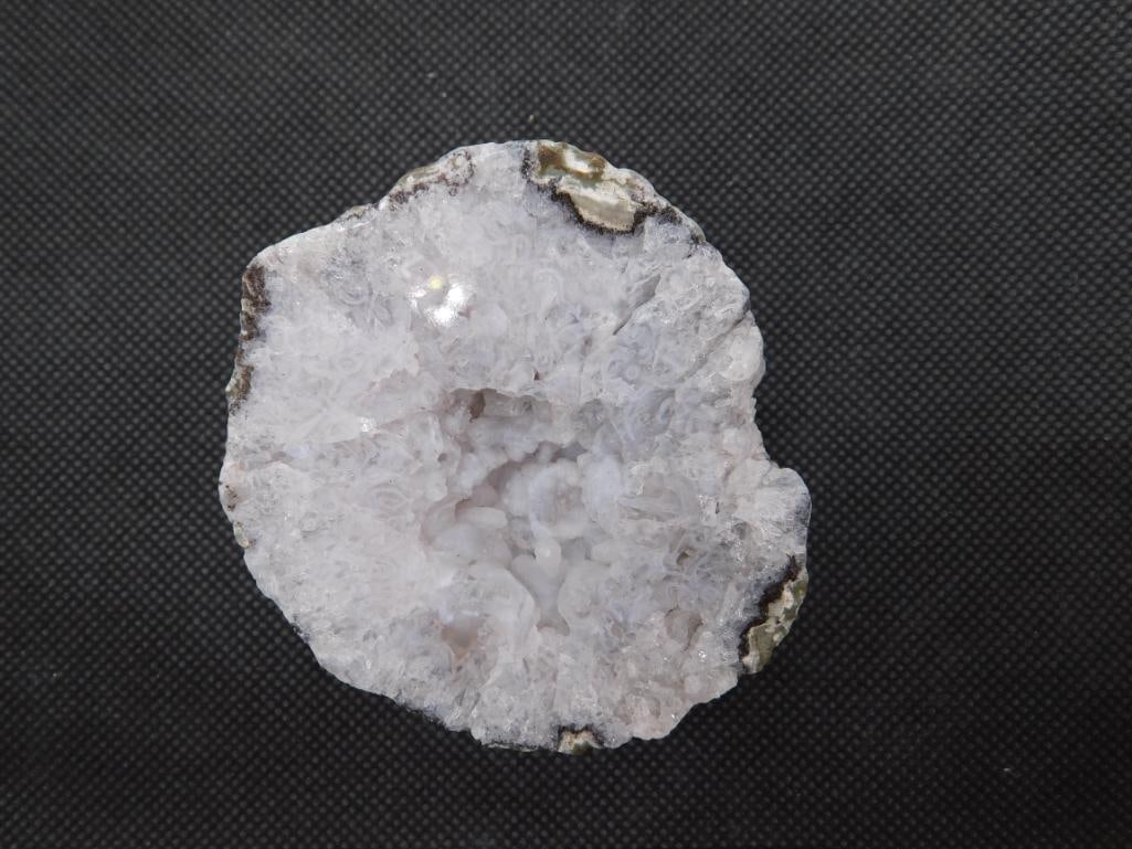 GEODE ROCK STONE LAPIDARY SPECIMEN: WELCOME TO HATMAN AUCTIONS! SPECIAL NOTICE: Please see photos for measurements and descriptions. ***Yes, we have in house shipping with MANY REPEAT CUSTOMERS because of our streamlined service.