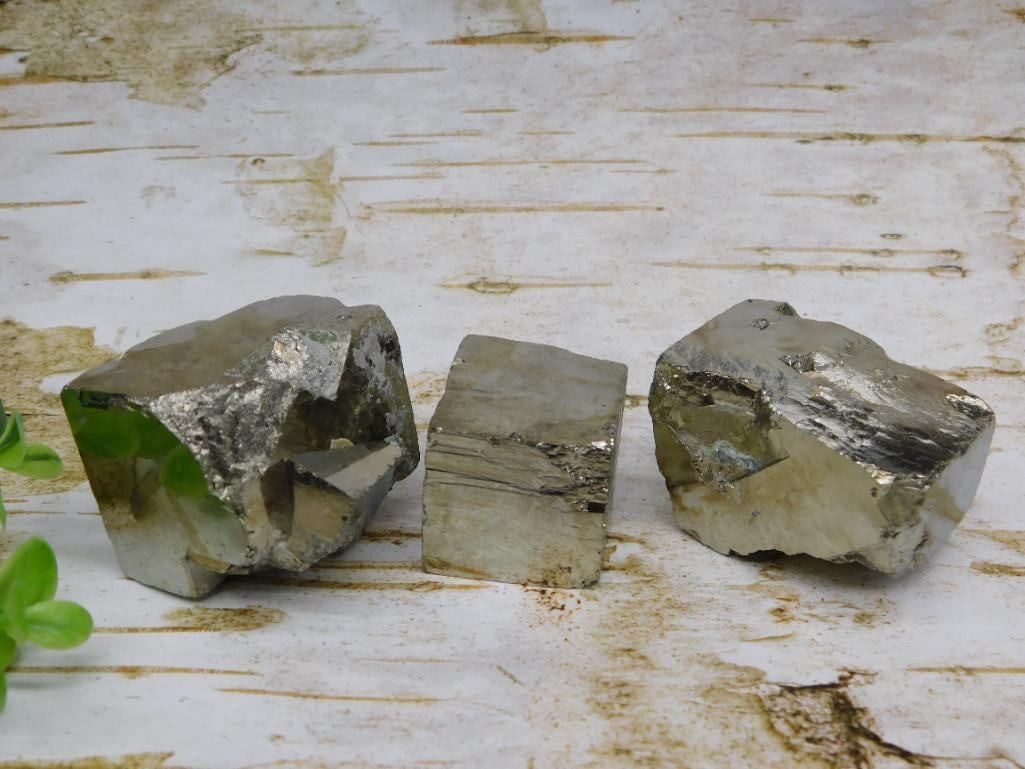 NATURAL FORMATION SPANISH PYRITE CUBE ROCK STONE LAPIDARY SPECIMEN: Natural Formation Spanish Pyrite Cube Rock Stone Lapidary Specimen ? Authentic estate find offered in our online auction. Perfect for collectors, resellers, and enthusiasts of vintage, antiques,
