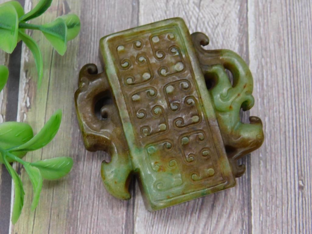 CARVED JADE ROCK STONE LAPIDARY SPECIMEN: WELCOME TO HATMAN AUCTIONS! SPECIAL NOTICE: Please see photos for measurements and descriptions. ***Yes, we have in house shipping with MANY REPEAT CUSTOMERS because of our streamlined service.