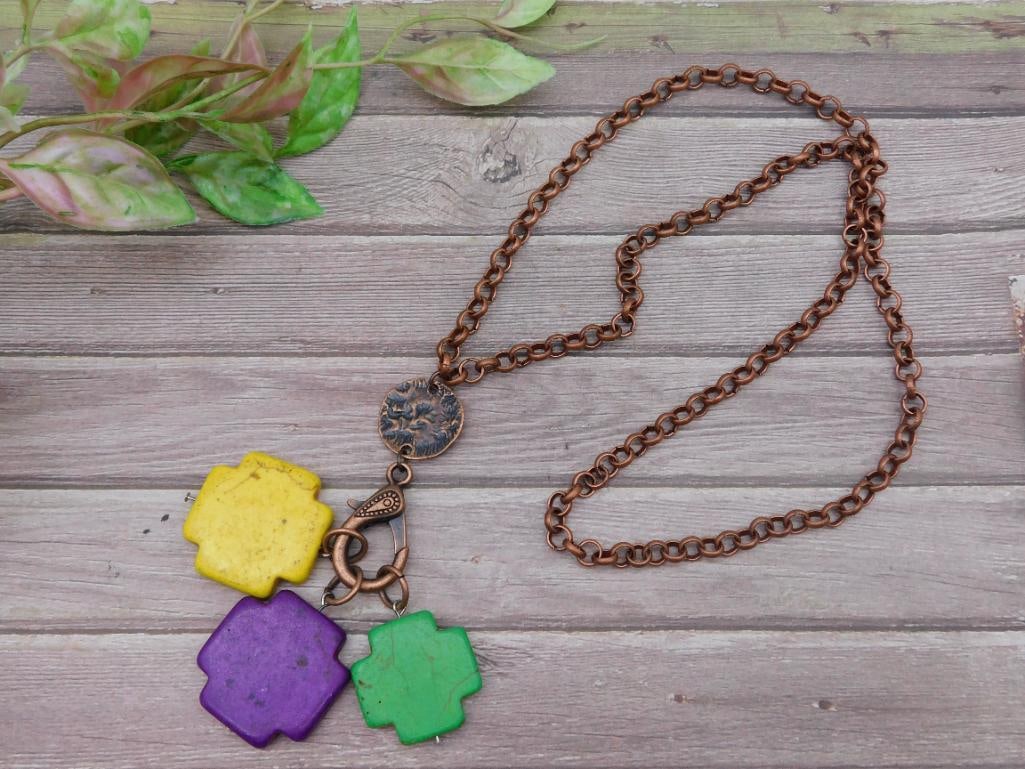 Bronze Chain Necklace with Colorful Cross Pendants: Bronze Chain Necklace With Colorful Cross Pendants ? Authentic estate find offered in our online auction. Perfect for collectors, resellers, and enthusiasts of vintage, antiques, minerals, rocks,