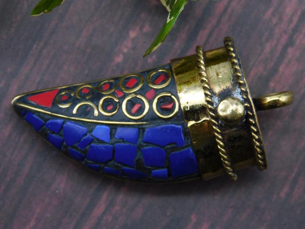 Colorful Mosaic Brass Pendant with Tooth Design ROCK STONE LAPIDARY SPECIMEN (1 of 2)