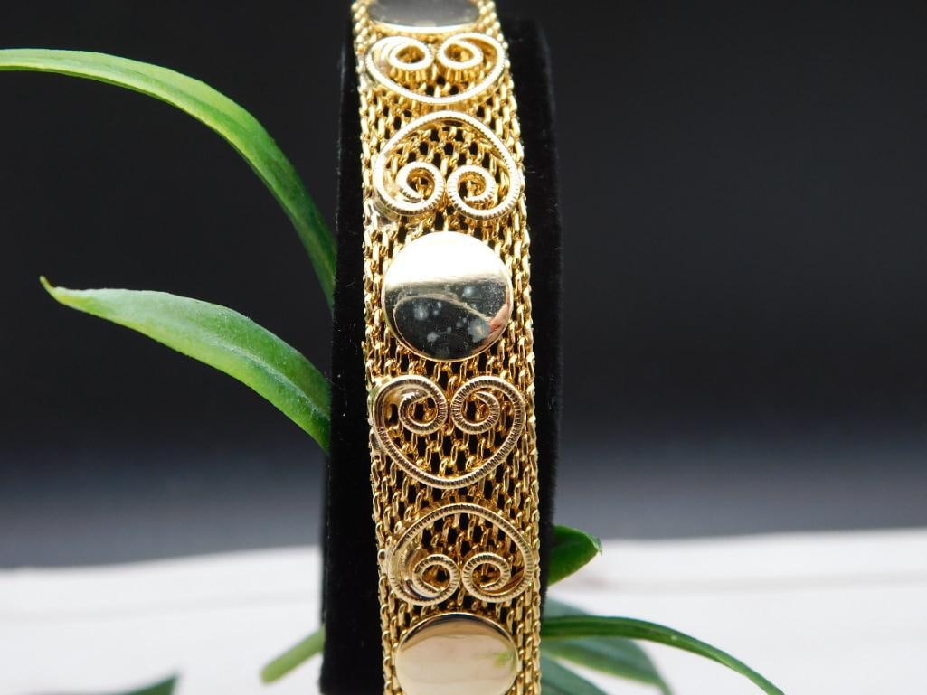 BRACELET: BRACELET