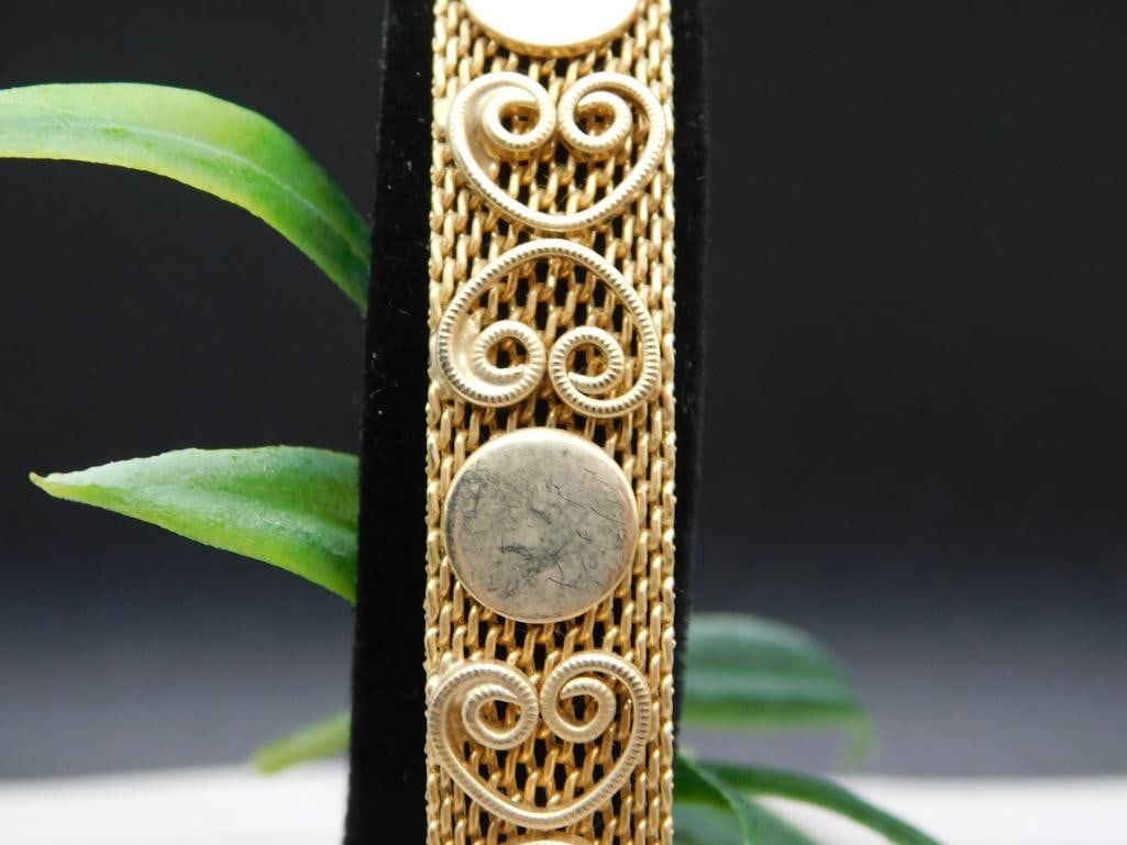 BRACELET (1 of 2)