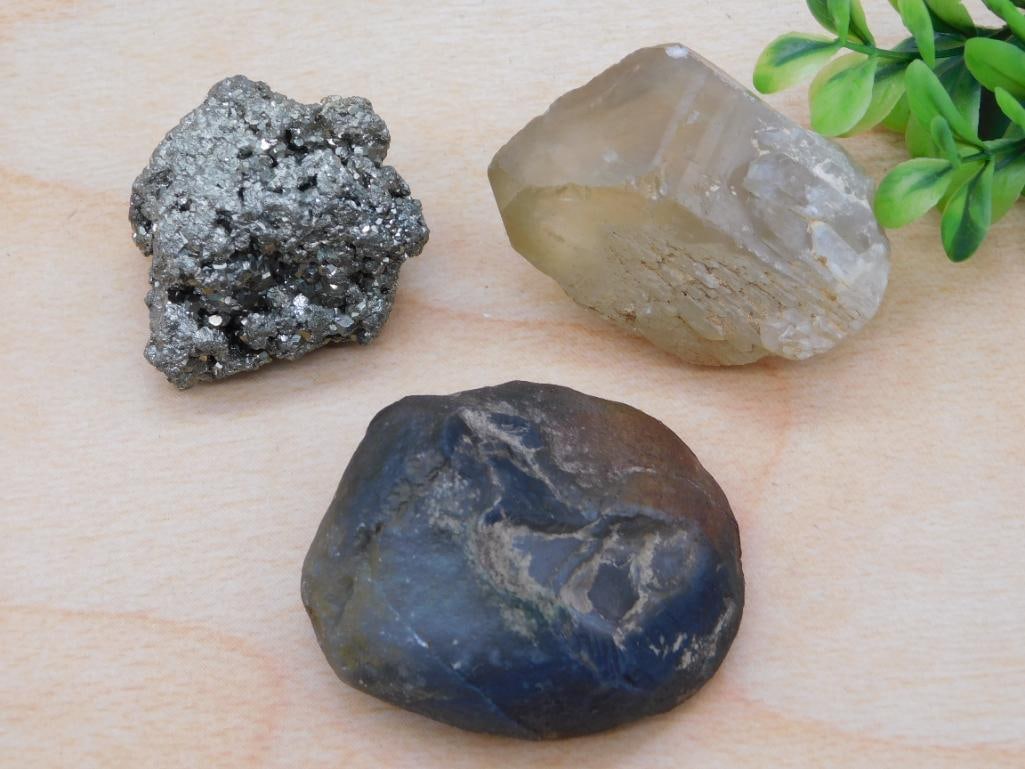 MIXED LOT ROCK STONE LAPIDARY SPECIMEN: MIXED LOT ROCK STONE LAPIDARY SPECIMEN