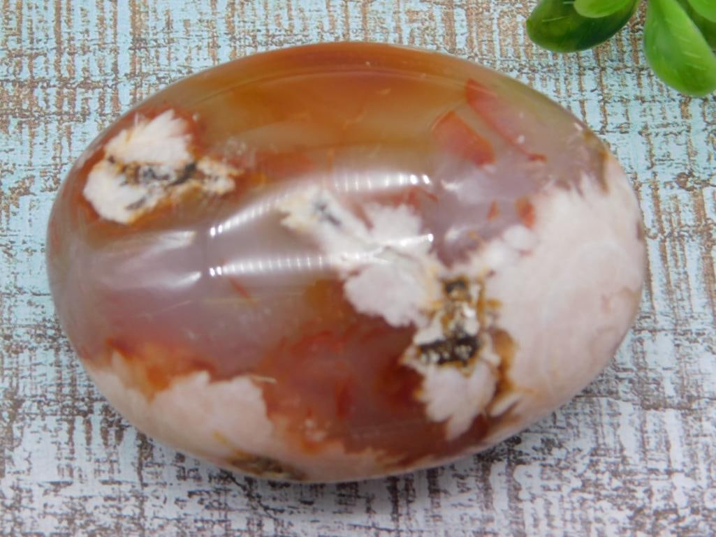 HATMANS FLOWER PETAL AGATE ROCK STONE LAPIDARY SPECIMEN: HATMANS FLOWER PETAL AGATE ROCK STONE LAPIDARY SPECIMEN