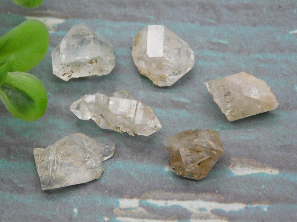 HERKIMER DIAMONDS ROCK STONE LAPIDARY SPECIMEN: HERKIMER DIAMONDS ROCK STONE LAPIDARY SPECIMEN