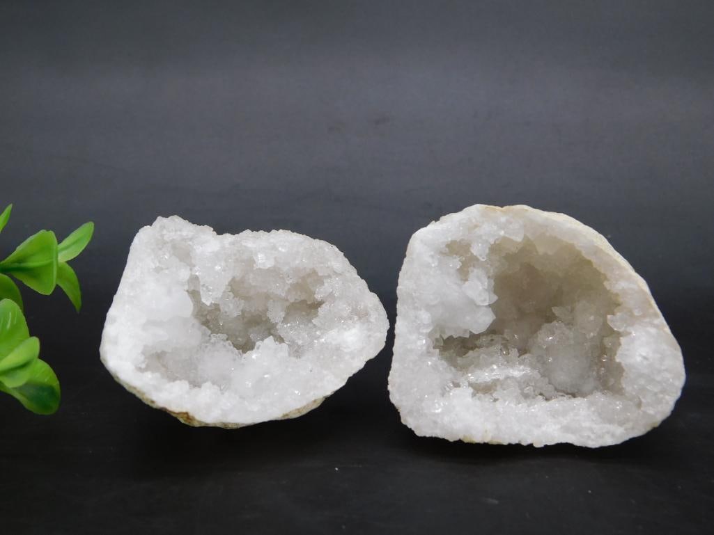 GEODE ROCK STONE LAPIDARY SPECIMEN (1 of 2)