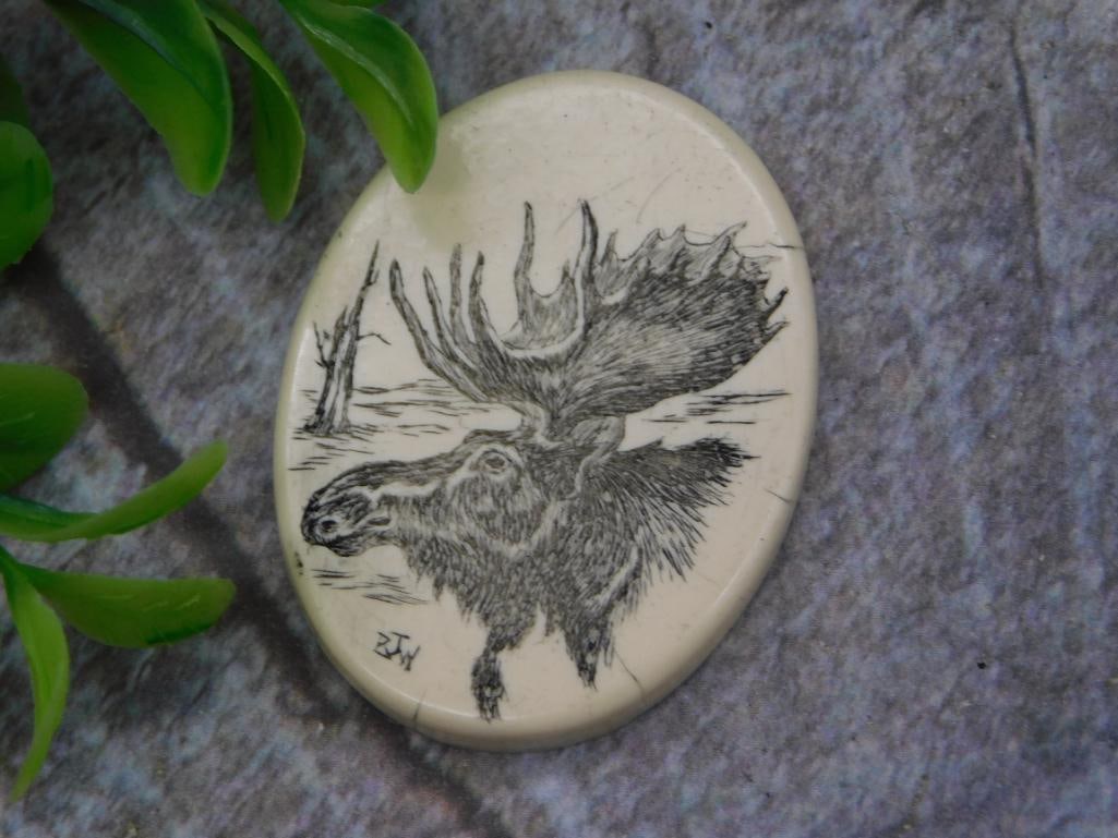 C SCRIMSHAW CABOCHON WITH MOOSE ROCK STONE LAPIDARY SPECIMEN: C SCRIMSHAW CABOCHON WITH MOOSE ROCK STONE LAPIDARY SPECIMEN