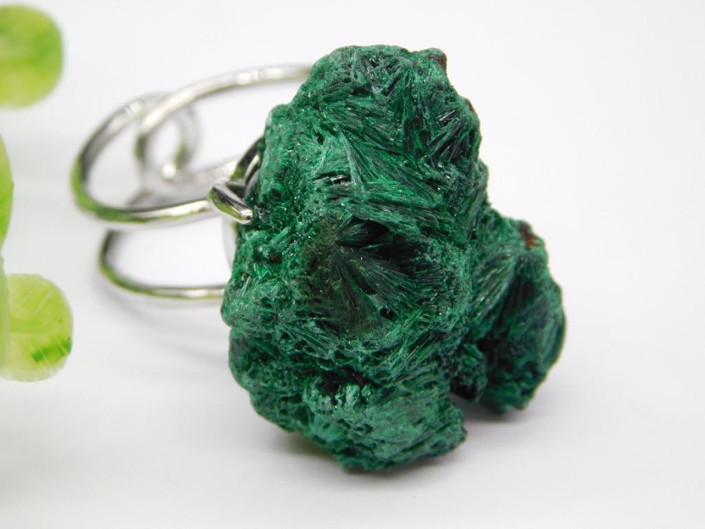 B MALACHITE ADJUSTABLE RING ROCK STONE LAPIDARY SPECIMEN: B MALACHITE ADJUSTABLE RING ROCK STONE LAPIDARY SPECIMEN