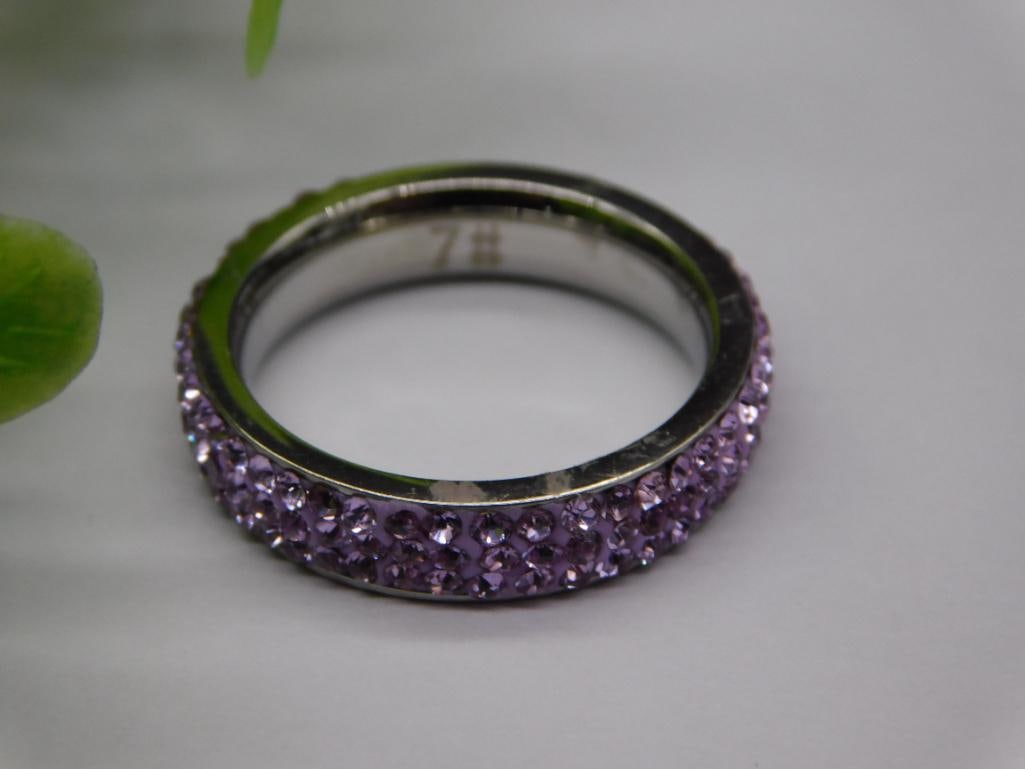 B STONE RING ROCK STONE LAPIDARY SPECIMEN: B STONE RING ROCK STONE LAPIDARY SPECIMEN