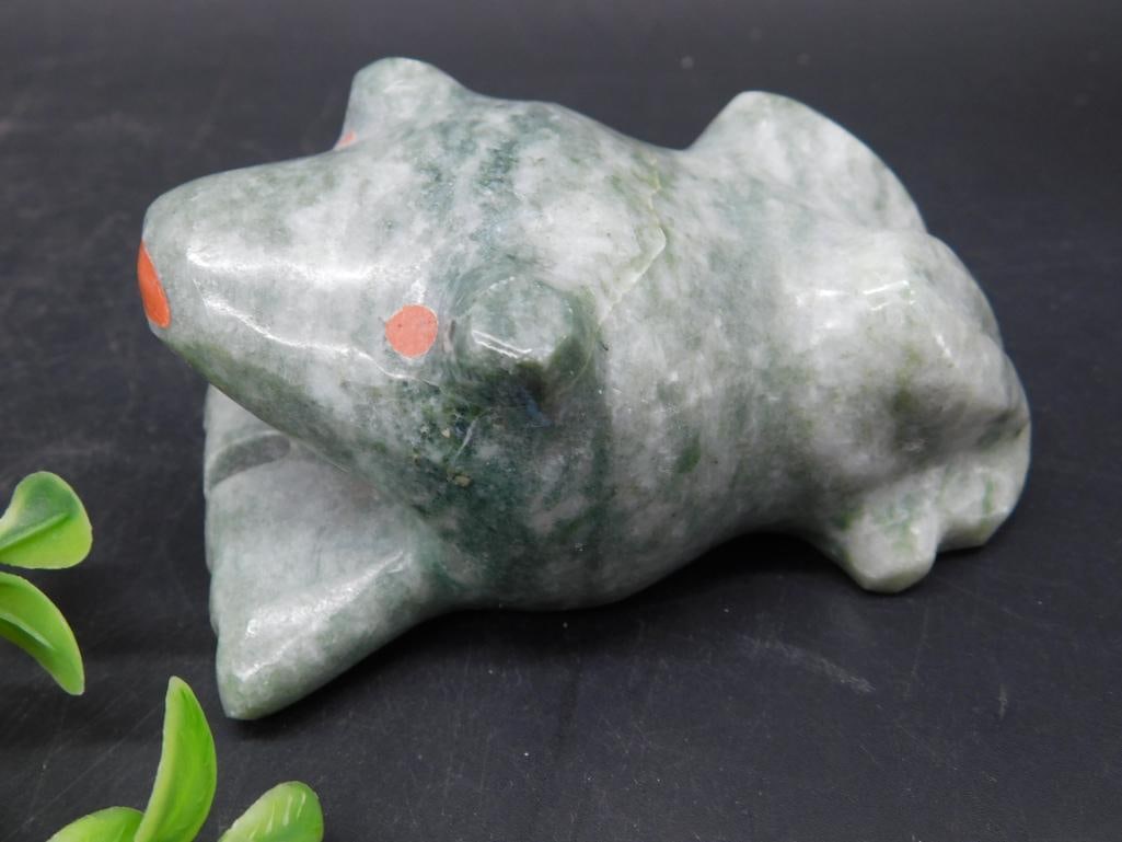 STONE FROG ROCK STONE LAPIDARY SPECIMEN: STONE FROG ROCK STONE LAPIDARY SPECIMEN
