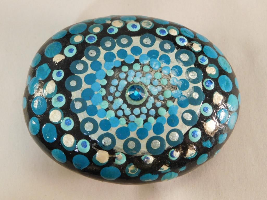 PAINTED ROCK ROCK STONE LAPIDARY SPECIMEN (1 of 2)