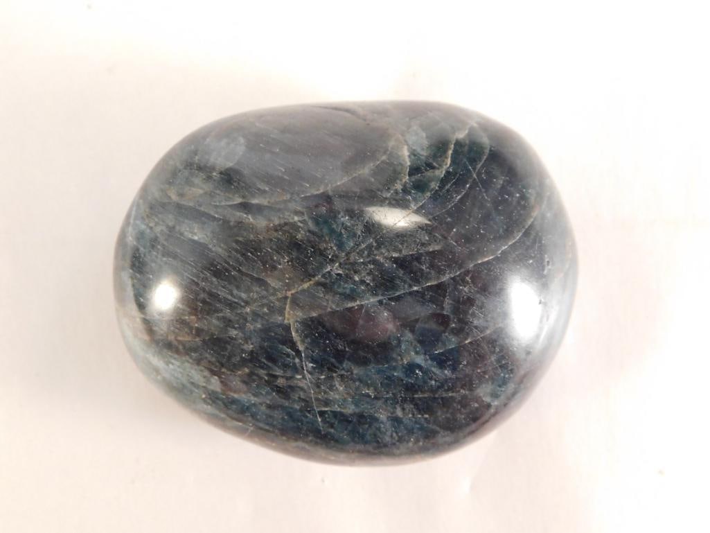 APATITE ROCK STONE LAPIDARY SPECIMEN: APATITE ROCK STONE LAPIDARY SPECIMEN