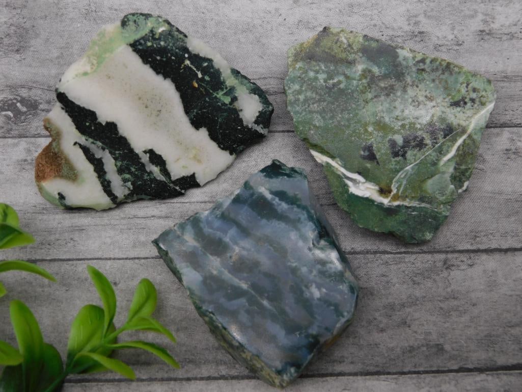MIXED LOT ROCK STONE LAPIDARY SPECIMEN: MIXED LOT ROCK STONE LAPIDARY SPECIMEN