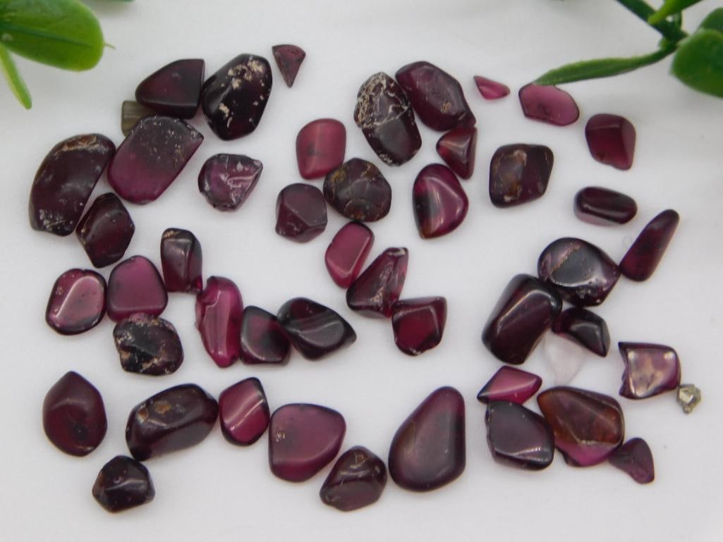 GARNET ROCK STONE LAPIDARY SPECIMEN: GARNET ROCK STONE LAPIDARY SPECIMEN