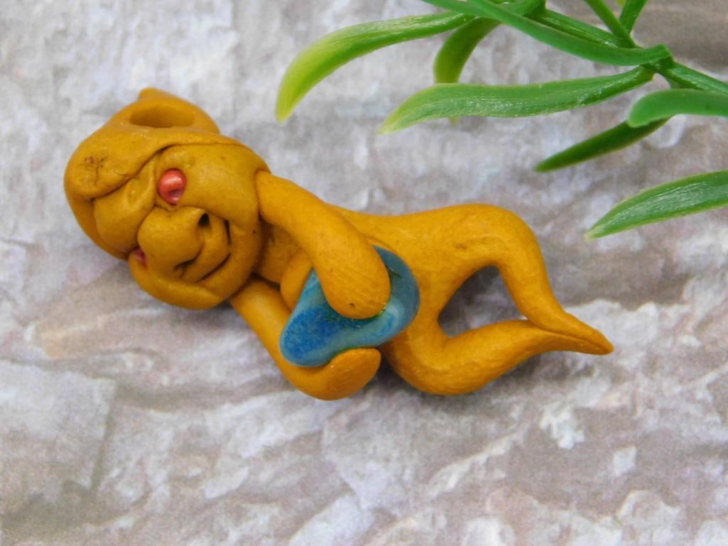 CLAY FIGURINE WITH STONE ROCK STONE LAPIDARY SPECIMEN (1 of 2)