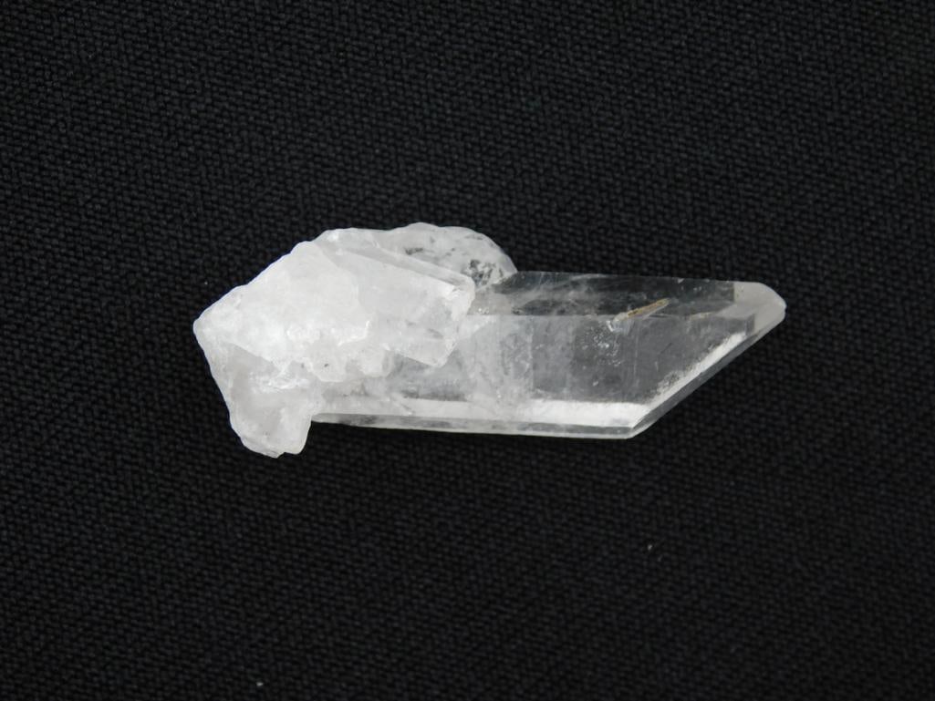 QUARTZ ROCK STONE LAPIDARY SPECIMEN (1 of 2)