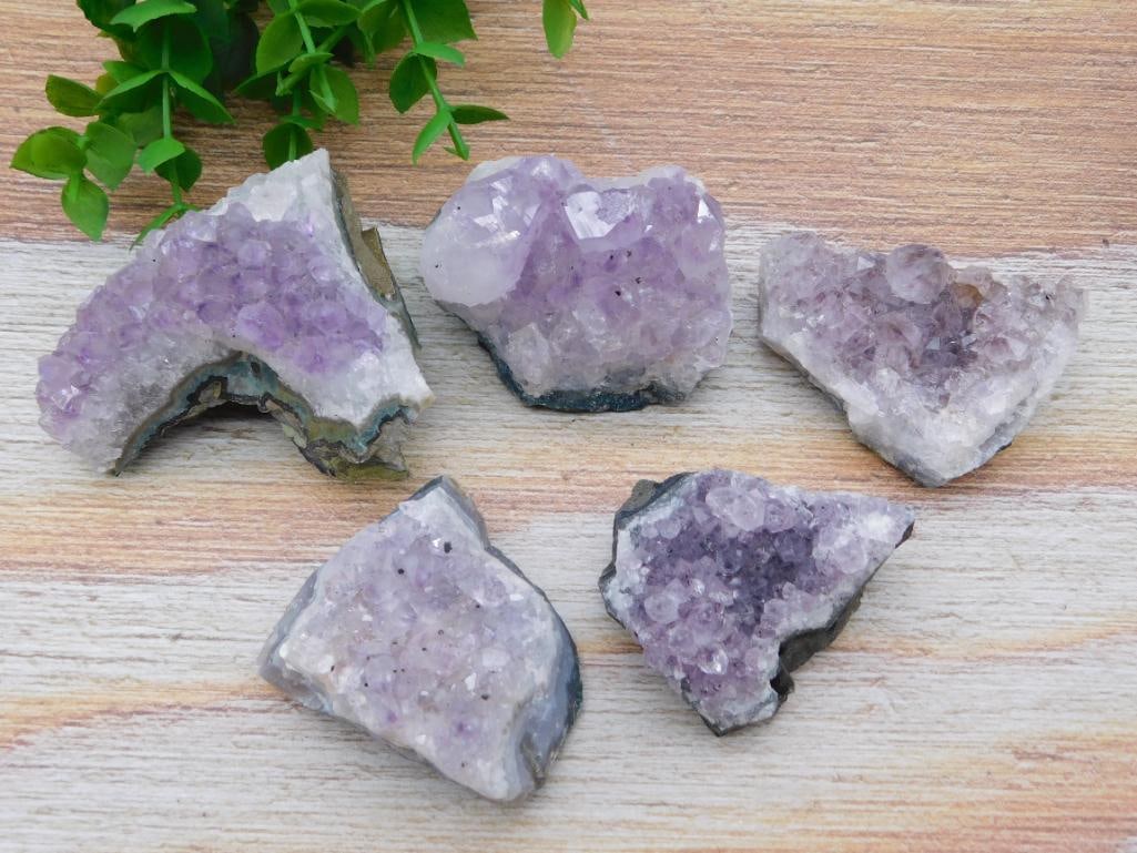 AMETHYST ROCK STONE LAPIDARY SPECIMEN: AMETHYST ROCK STONE LAPIDARY SPECIMEN