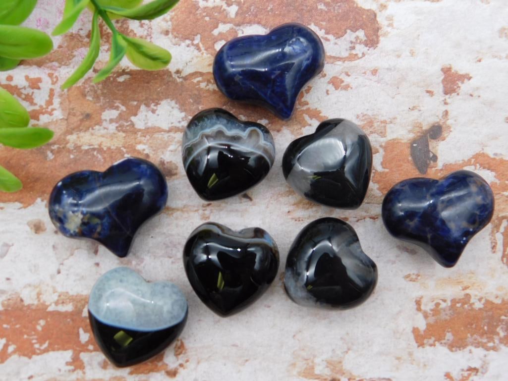 STONE HEARTS ROCK STONE LAPIDARY SPECIMEN: STONE HEARTS ROCK STONE LAPIDARY SPECIMEN