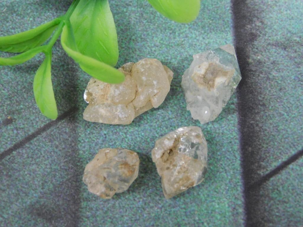 HERKIMER DIAMONDS ROCK STONE LAPIDARY SPECIMEN: HERKIMER DIAMONDS ROCK STONE LAPIDARY SPECIMEN