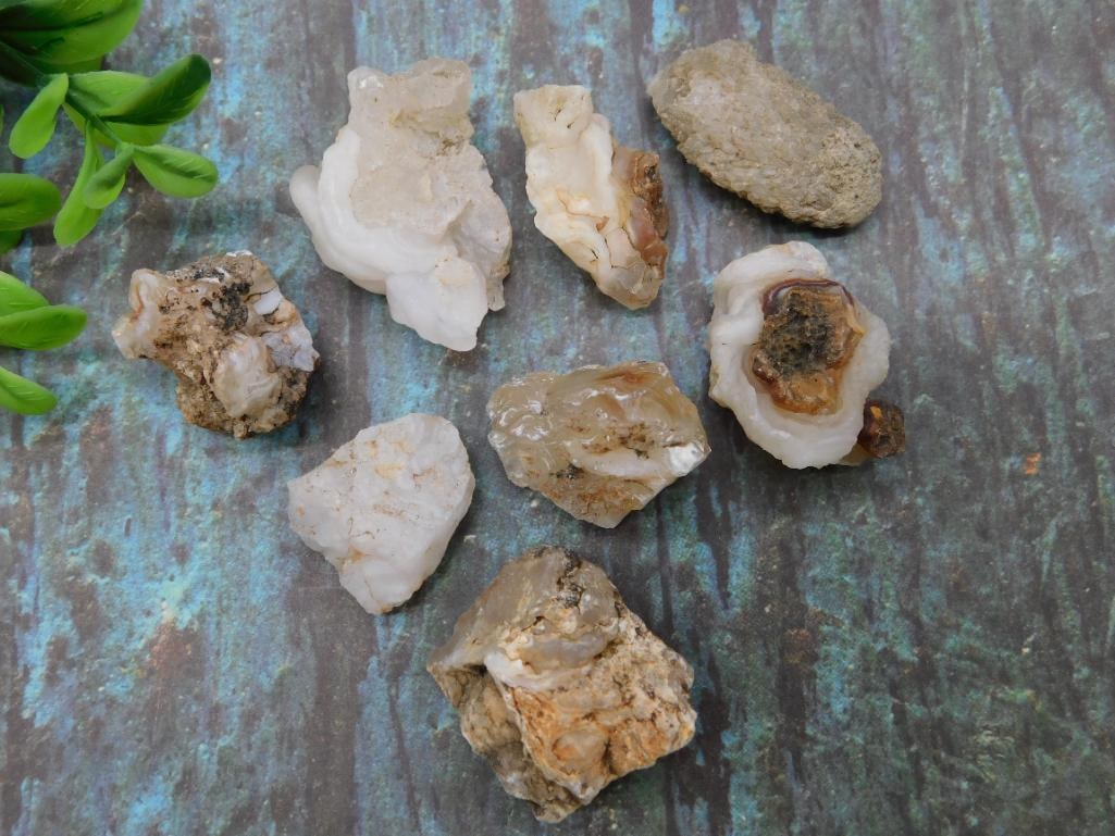 MIXED ROUGH LOT ROCK STONE LAPIDARY SPECIMEN: MIXED ROUGH LOT ROCK STONE LAPIDARY SPECIMEN