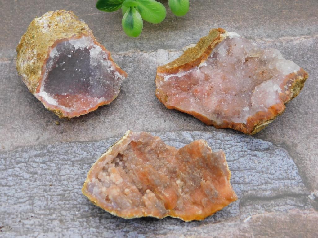 CAVE GEODE ROCK STONE LAPIDARY SPECIMEN (1 of 2)