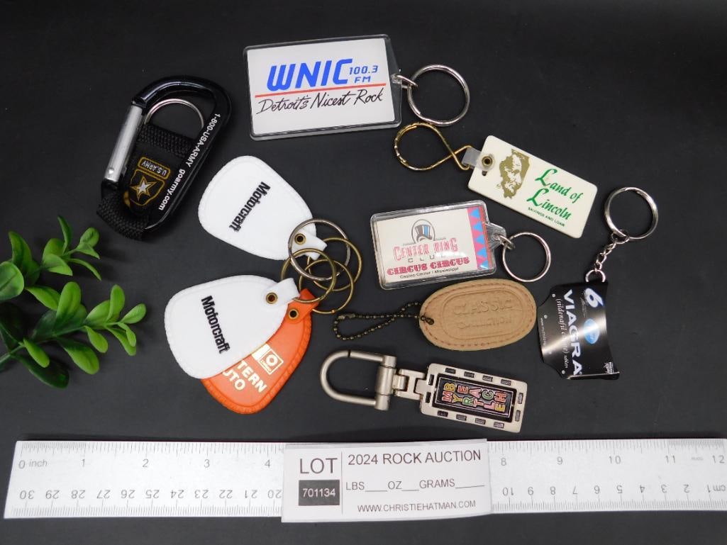 MIXED KEYCHAINS - 2