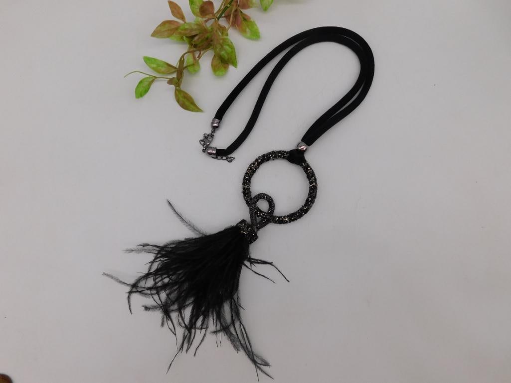 Black Circular Pendant Necklace with Feather Tassel: Black Circular Pendant Necklace with Feather Tassel