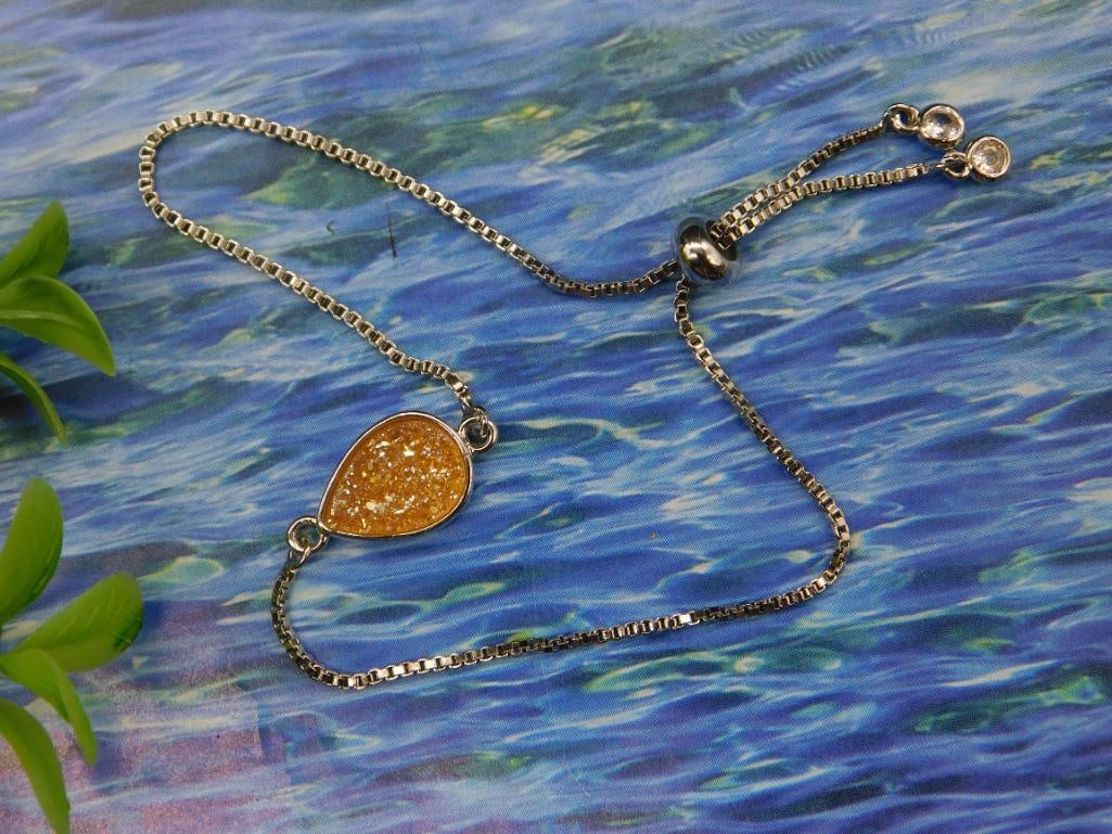 Druzy Quartz Adjustable Bracelet: Druzy Quartz Adjustable Bracelet