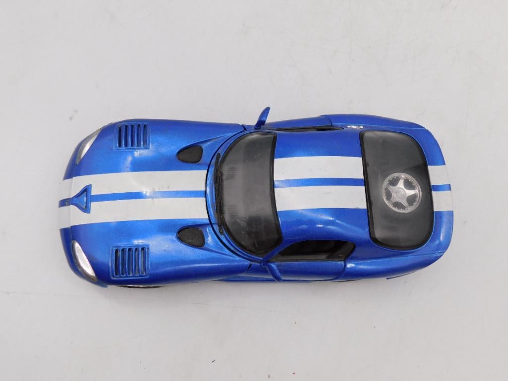 DIE CAST MODEL CAR: DIE CAST MODEL CAR