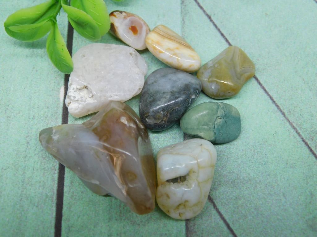 TUMBLED AGATE ROCK STONE LAPIDARY SPECIMEN: WELCOME TO HATMAN AUCTIONS! SPECIAL NOTICE: Please see photos for measurements and descriptions. ***Yes, we have in house shipping with MANY REPEAT CUSTOMERS because of our streamlined service. ****We